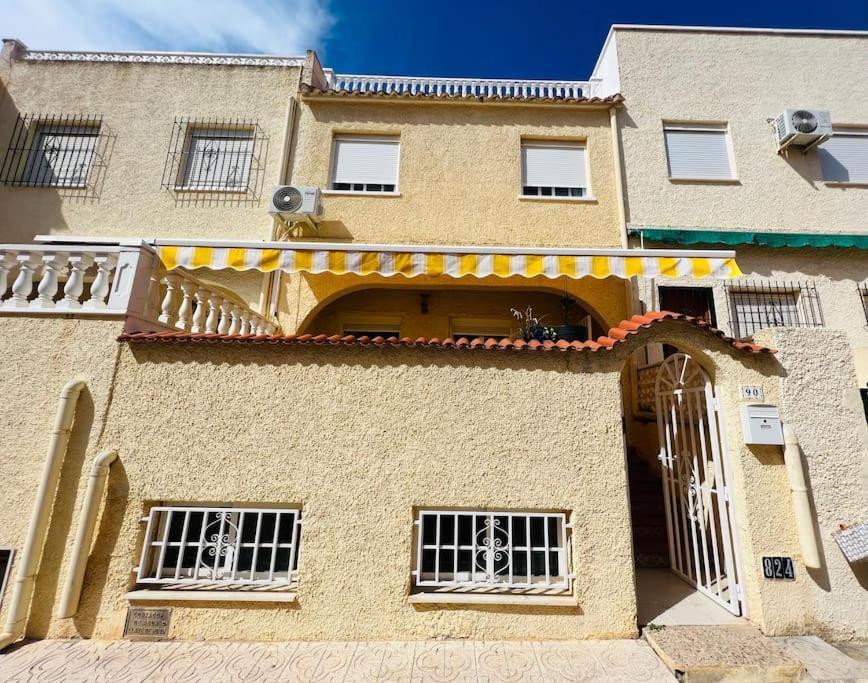 Villa Sunny, South-Facing & Welcoming Alicante Exterior foto