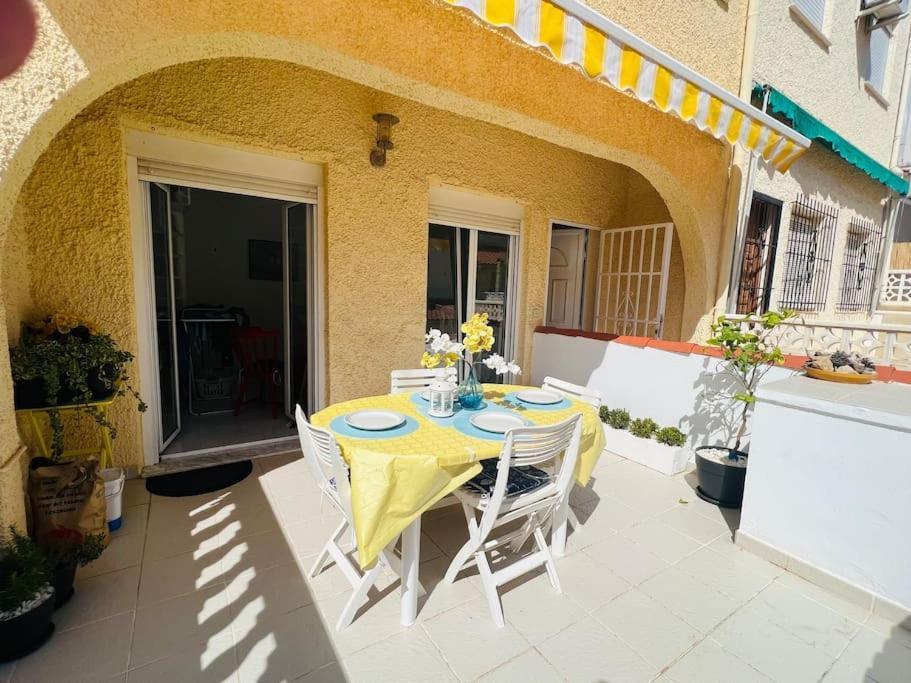 Villa Sunny, South-Facing & Welcoming Alicante Exterior foto